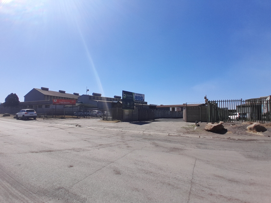 Commercial Property for Sale in Zinniaville North West